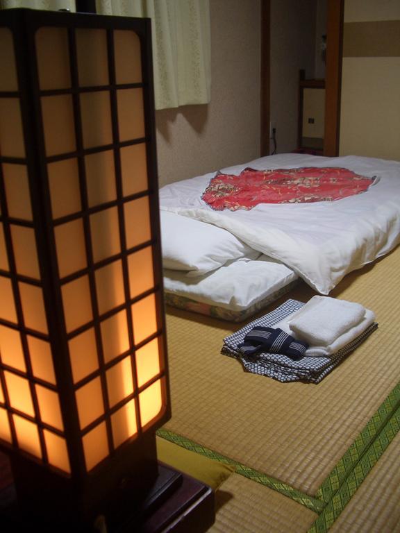 Kasuga Ryokan Hiroshima Bagian luar foto
