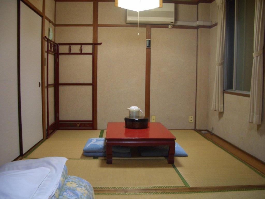 Kasuga Ryokan Hiroshima Bagian luar foto
